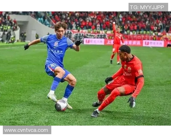 杨皓宇精彩远射助力球队战胜上海申花展现出色个人能力