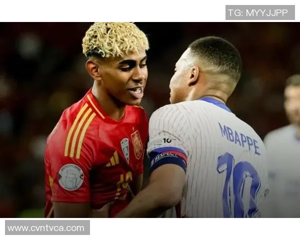 姆巴佩与亚马尔赛后深情拥抱,彰显体育精神力量 姆巴佩与亚马尔赛后深情拥抱,彰显体育精神力量